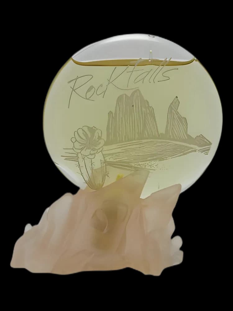 Rock Falls for women — Pacoma