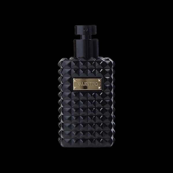 Valentino Noir Absolu Oud Essence — Valentino