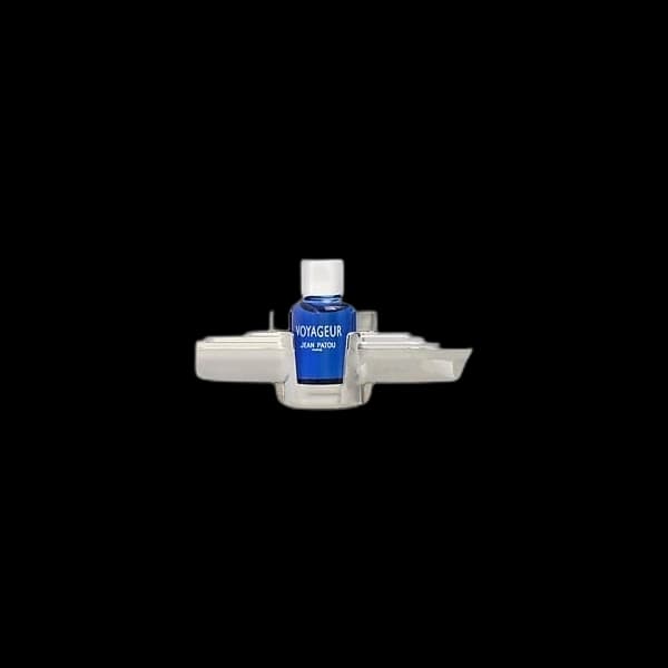 Voyageur — Jean Patou